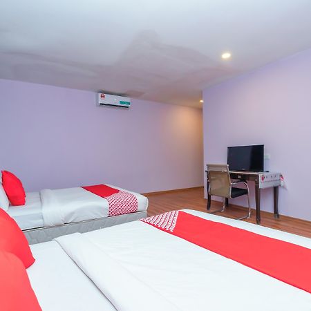 Oyo 503 Hotel Aromas Jb Johor Bahru Exterior photo